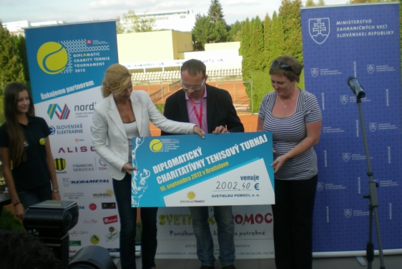 Diplomatický charitatívny tenisový turnaj Bratislava 2012