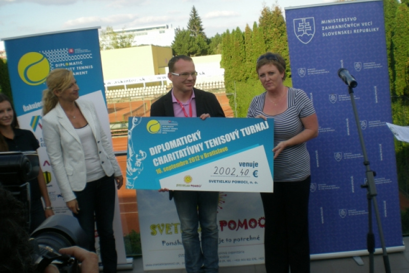 Diplomatický charitatívny tenisový turnaj Bratislava 2012