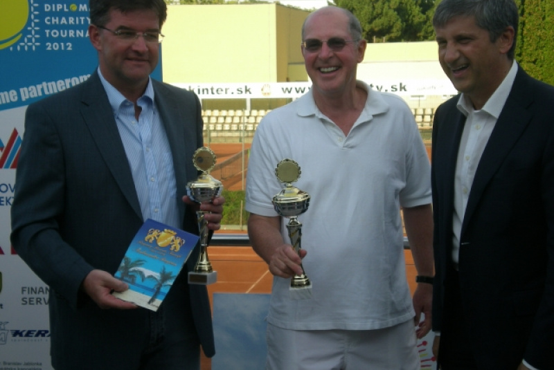 Diplomatický charitatívny tenisový turnaj Bratislava 2012