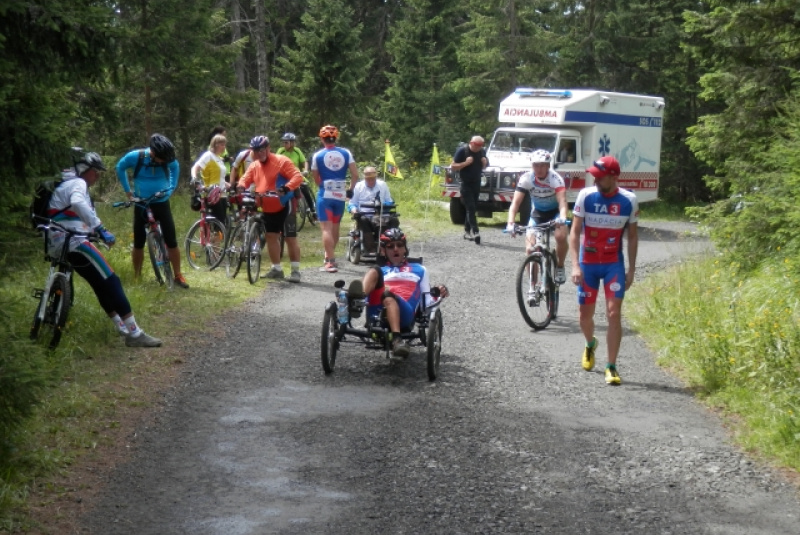 Charitatívna akcia Káčer na bicykli 2015